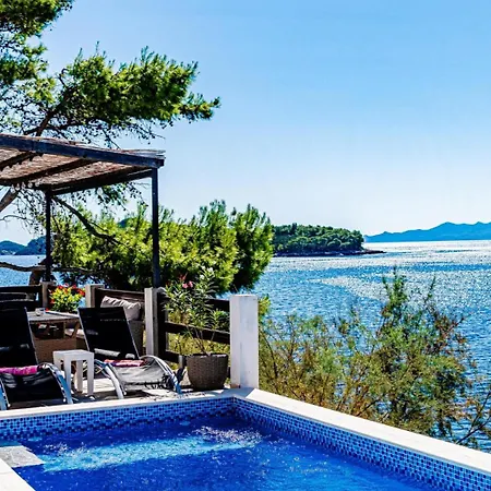 Waterfront House Arnet By Guide *