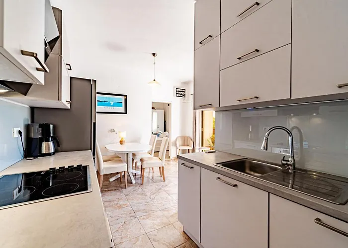 Waterfront House Arnet By Guide Blato (Korcula)