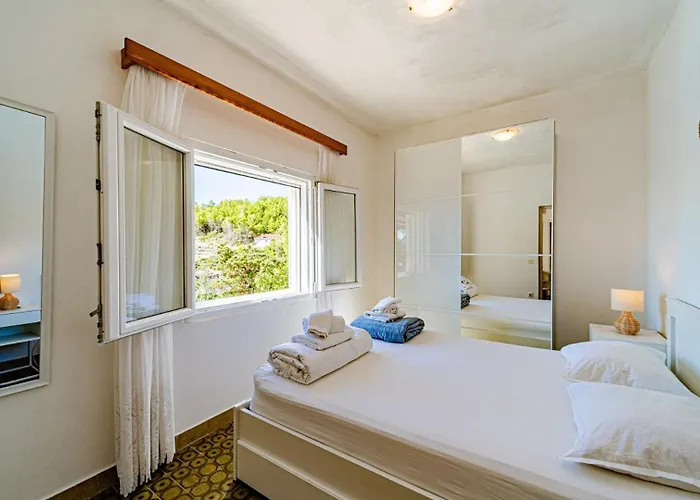 Waterfront House Arnet By Guide Villa *