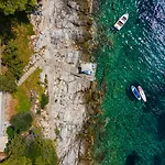 Waterfront House Arnet By Guide Blato (Korcula)
