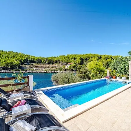 Waterfront House Arnet By Guide Villa