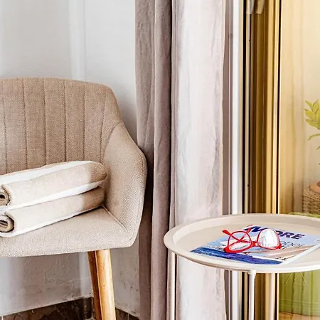 Villa Waterfront House Arnet By Guide *