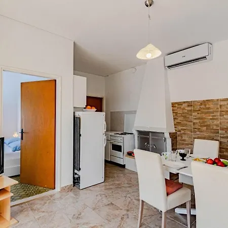 Waterfront House Arnet By Guide *