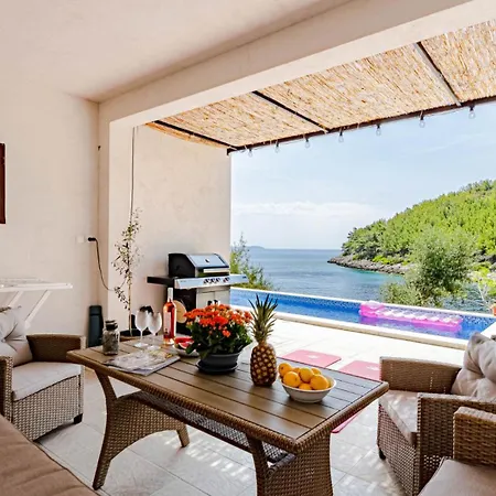 Waterfront House Arnet By Guide Villa *
