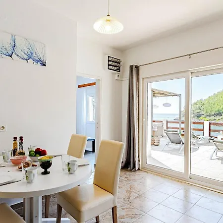 Waterfront House Arnet By Guide